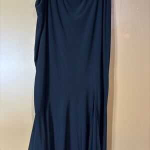 HC543. Anttony  Spiral Seamed M”Skirt Size 1X Elastic Waist Black Elegant Party